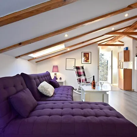 Sea View Relaxing House With Spacious Garden